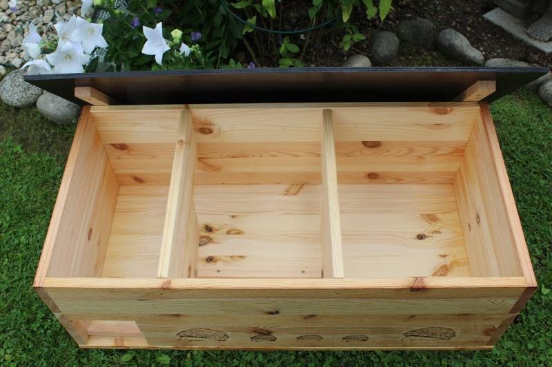 Woid Herz XXXXL Igelhaus (IG5) 2 mal lasiert incl Futterschalen