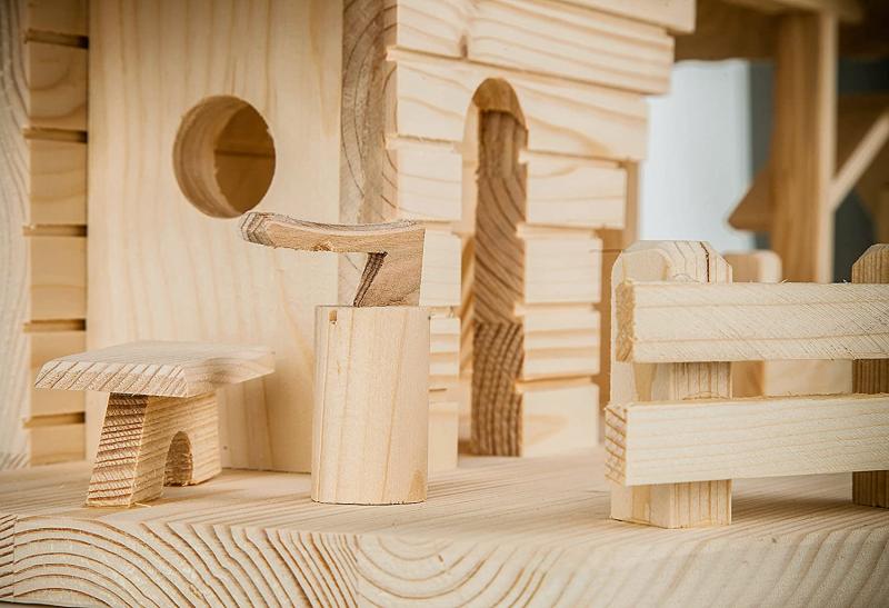 Weihnachtskrippe (W07) Krippenstall + Figuren