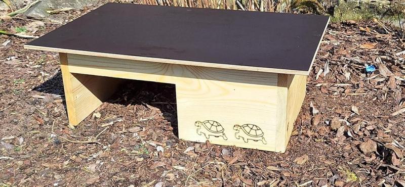 Woidherz large wooden tortoise shelter made from burnt pine wood