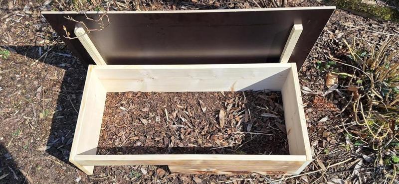 Woidherz tortoise shelter ventilation openings for fresh air circulation