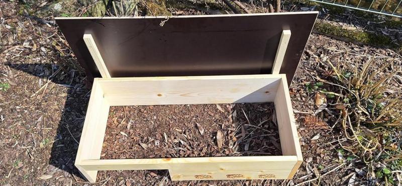 Woidherz tortoise shelter ventilation openings for fresh air circulation